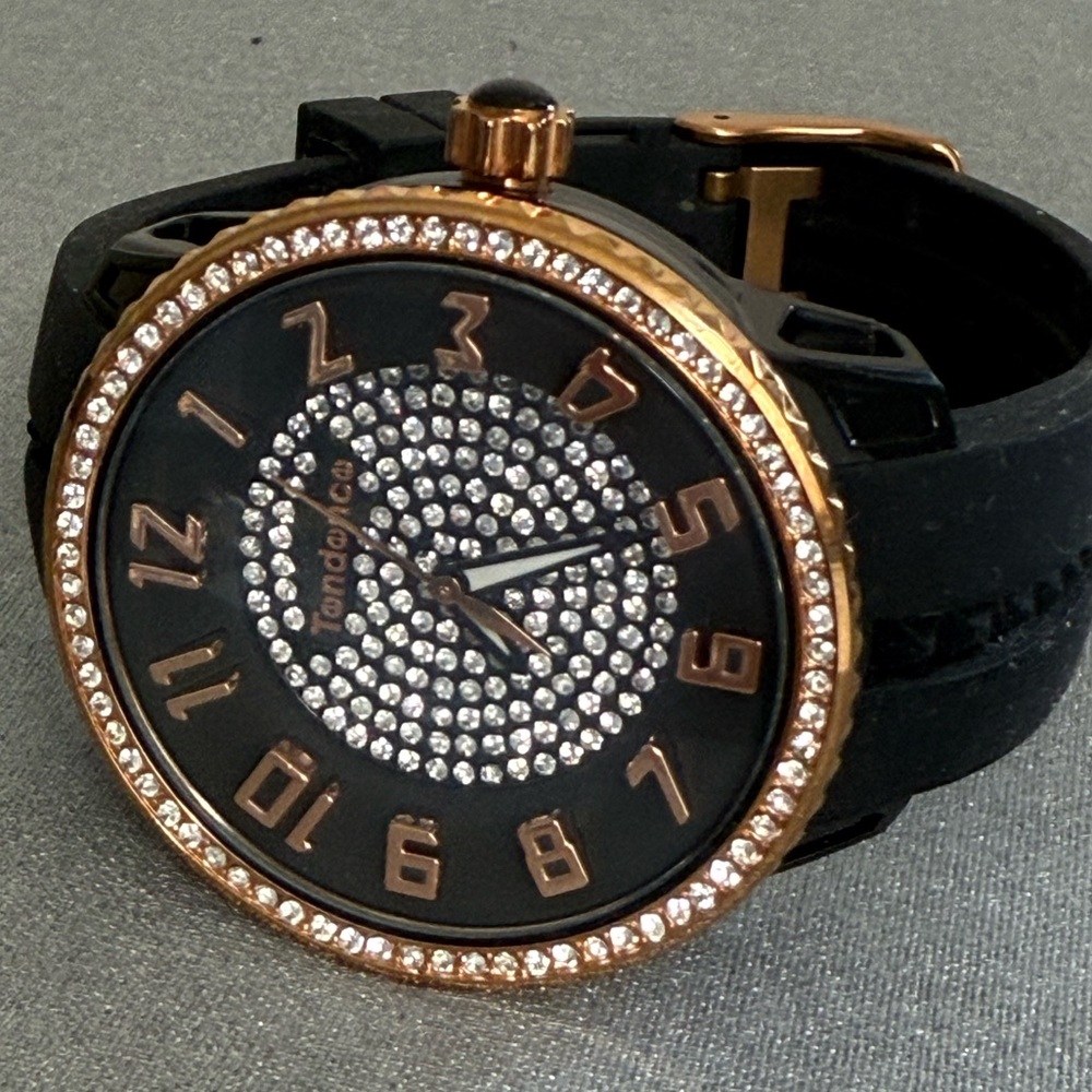 Tendence Black Watch with Silver Accents